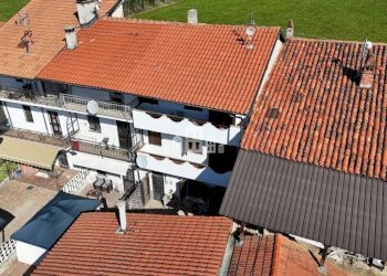 Facciata - Casa indipendente via Sant' Anna, Strada Vernette, Rivarolo Canavese - foto 28