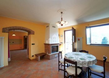 Salone - Independent house Frazione Buasca, 47, San Colombano Belmonte - photo 1