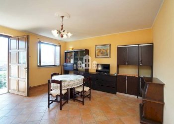 Salone - Independent house Frazione Buasca, 47, San Colombano Belmonte - photo 5
