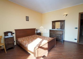 Camera da letto - Independent house Frazione Buasca, 47, San Colombano Belmonte - photo 11