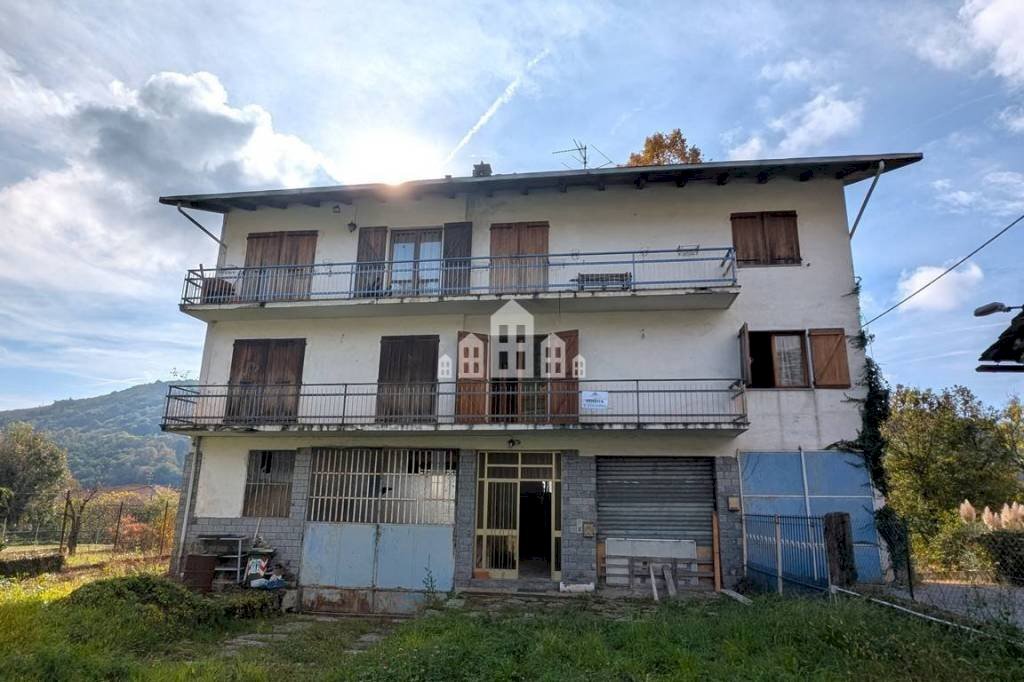 Facciata - Appartamento provinciale per lessolo, snc, Val di Chy - foto 1