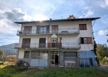 Facciata - Appartamento provinciale per lessolo, snc, Val di Chy - foto 1