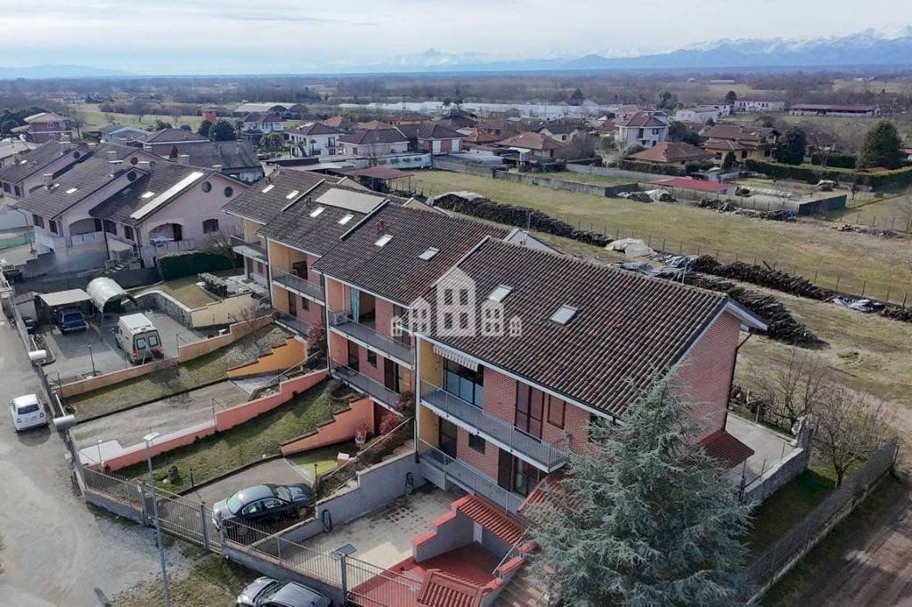 Villa a Schiera via XXV LUGLIO, 119, San Giusto Canavese - foto 3
