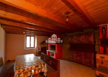 Stanza non arredata - Two-room apartment Frazione Pied de Ville, 16, Arnad - photo 3