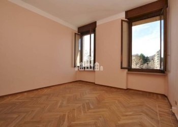 Camera da letto - Appartamento via Torino, 5, Cuorgnè - foto 18