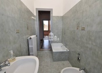 Bagno - Appartamento via Torino, 5, Cuorgnè - foto 25