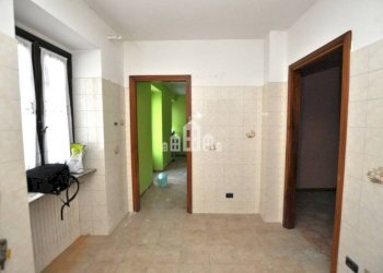 Cucina - Casa indipendente via Caviglione, 20, Pont-Canavese - foto 2