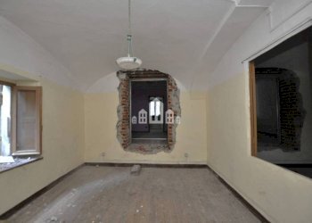 Stanza non arredata - Casa indipendente via Caviglione, 20, Pont-Canavese - foto 8