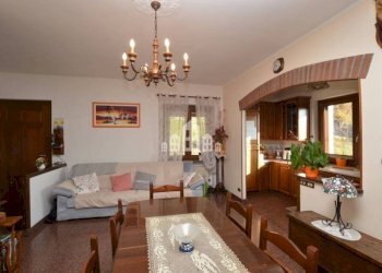 Salone - Villa Località Vernetti, 10, Cuorgnè - photo 8