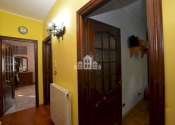 Disimpegno - Villa Località Vernetti, 10, Cuorgnè - photo 13