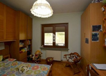 Camera da letto - Villa Località Vernetti, 10, Cuorgnè - photo 15