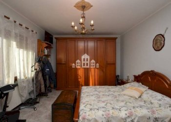 Camera da letto - Villa Località Vernetti, 10, Cuorgnè - photo 19