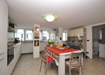 Cucina - Three-room apartment strada Dei Sospiri, 23, Castellamonte - photo 3