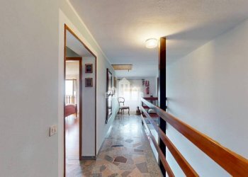 Corridoio - Casa indipendente Località San Giacomo, 2, Andrate - foto 3