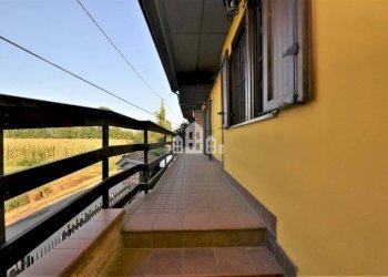 Terrazzo - Three-room apartment Borgata Sant' Antonio, 58, Favria - photo 19