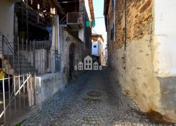 Zona - Casa indipendente via Roma, 11, Issiglio - foto 2