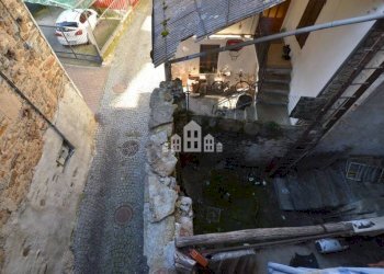 Cortile interno - Casa indipendente via Roma, 11, Issiglio - foto 24