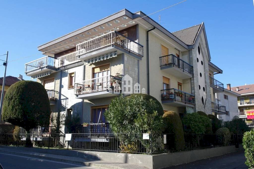 Facciata - Attic via XXIV Maggio, 12, Cuorgnè - photo 1