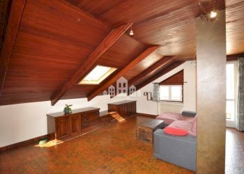 Salone - Attic via XXIV Maggio, 12, Cuorgnè - photo 8