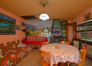 Salone - Three-room apartment via Miniere, 4, Traversella - photo 7