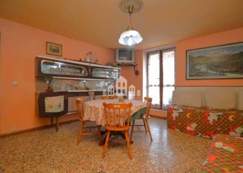 Salone - Three-room apartment via Miniere, 4, Traversella - photo 8