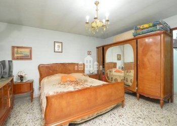 Camera da letto - Three-room apartment via Miniere, 4, Traversella - photo 13