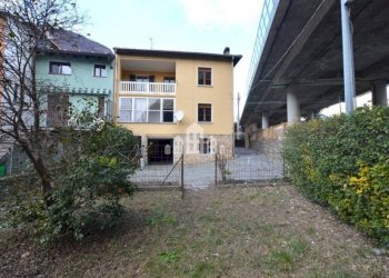 Giardino - Casa indipendente via Stazione, 16, Quincinetto - foto 1