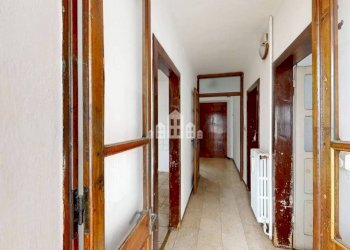 Corridoio - Casa indipendente via Stazione, 16, Quincinetto - foto 16