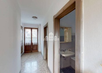 Corridoio - Casa indipendente via Stazione, 16, Quincinetto - foto 19