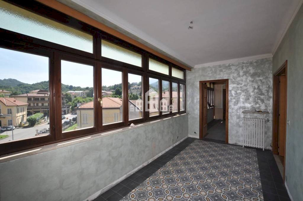 Veranda - Appartamento via Milite Ignoto, 1, Cuorgnè - foto 3