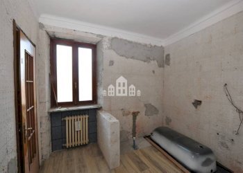 Bagno - Appartamento via Milite Ignoto, 1, Cuorgnè - foto 12