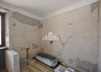 Bagno - Appartamento via Milite Ignoto, 1, Cuorgnè - foto 13