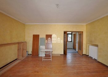 Cucina - Appartamento via Milite Ignoto, 1, Cuorgnè - foto 30