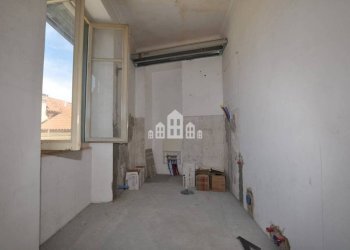 Salone - Appartamento via Milite Ignoto, 1, Cuorgnè - foto 32