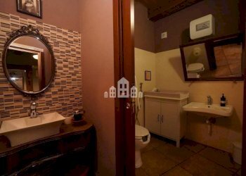 Bagno - Attività Commerciale via Farina, 56, Rivarolo Canavese - foto 14