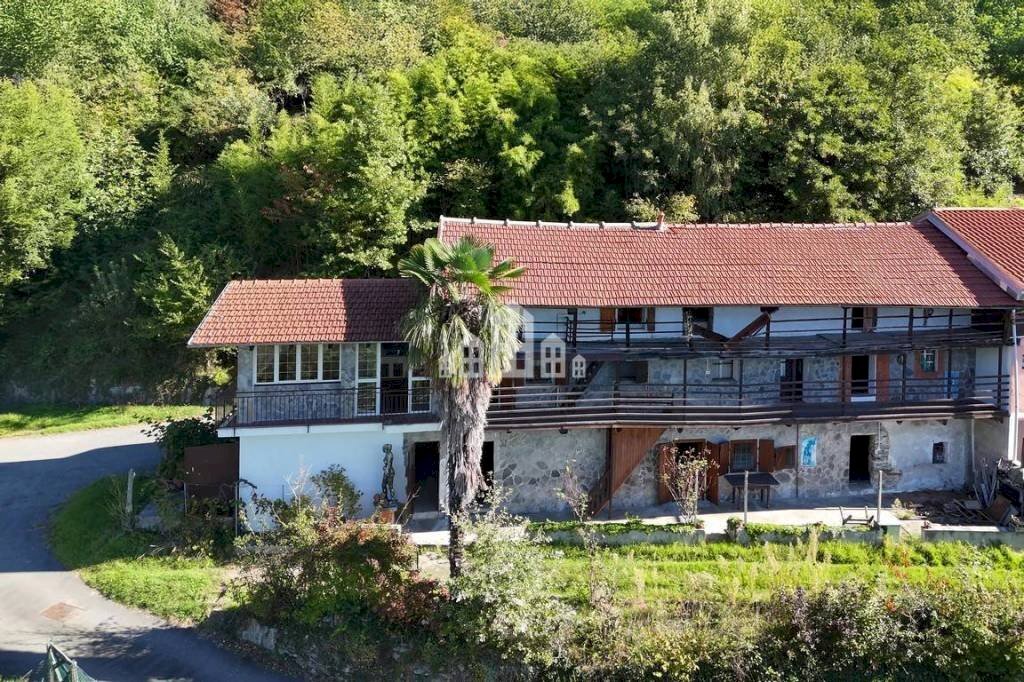 Vista - Casa indipendente Borgata San Giacomo, 66, Rocca Canavese - foto 1