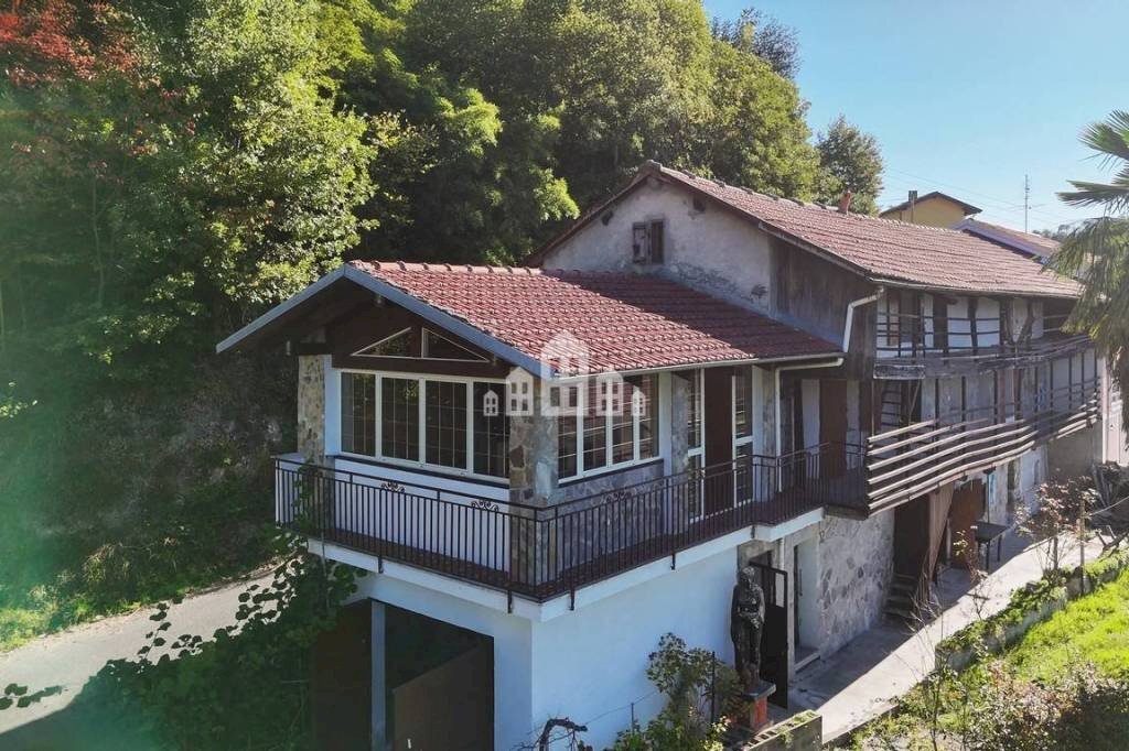 Facciata - Casa indipendente Borgata San Giacomo, 66, Rocca Canavese - foto 2