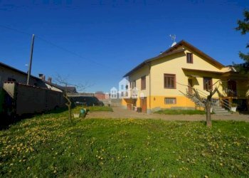 Giardino - Villa via xxv luglio, 95, San Giusto Canavese - foto 1