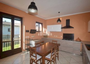 Cucina - Villa via xxv luglio, 95, San Giusto Canavese - foto 3