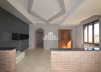 Salone - Villa via xxv luglio, 95, San Giusto Canavese - foto 11