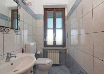 Bagno - Villa via xxv luglio, 95, San Giusto Canavese - foto 13