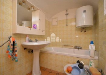 Bagno - Three-room apartment via Miniere, 4, Traversella - photo 7