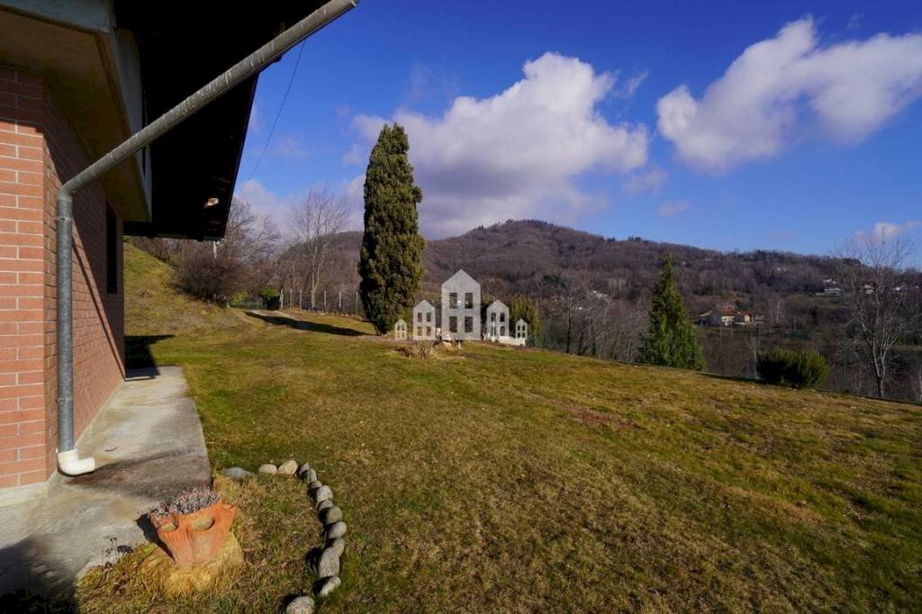 Giardino - Independent house Frazione Sant'Anna dei Boschi, snc, Castellamonte - photo 3