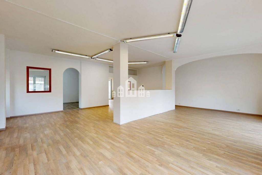 Interno non residenziale - Shop via Sant'Erasmo, 85, Pont-Saint-Martin - photo 2