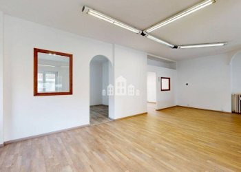 Ufficio - Negozio via Sant'Erasmo, 85, Pont-Saint-Martin - foto 6