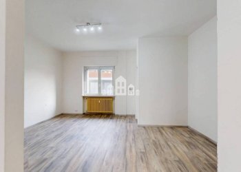 Cucina - Negozio via Sant'Erasmo, 85, Pont-Saint-Martin - foto 11