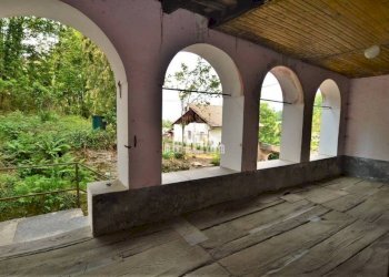 Interno palazzo - Casa indipendente via Enzo Migliore, 1, Brosso - foto 6