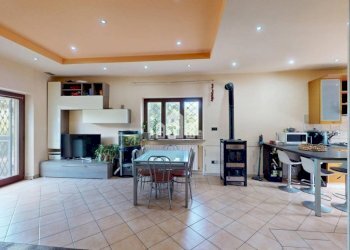 Salone - Villa Frazione Braida, 21B, Canischio - photo 30