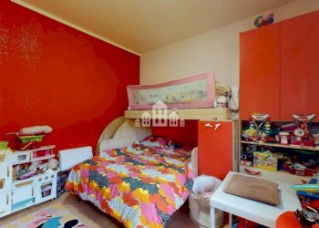 Camera da letto - Villa Frazione Braida, 21B, Canischio - photo 35