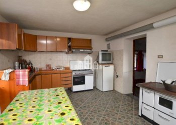 Cucina - Casa indipendente Cil Carpen, 2, Issiglio - foto 10